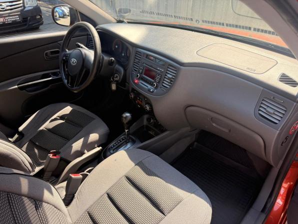 Kia Rio II Рестайлинг с пробегом 2011 года, цена 595 000 рублей, 248108 км, седан, Автокод Объявления