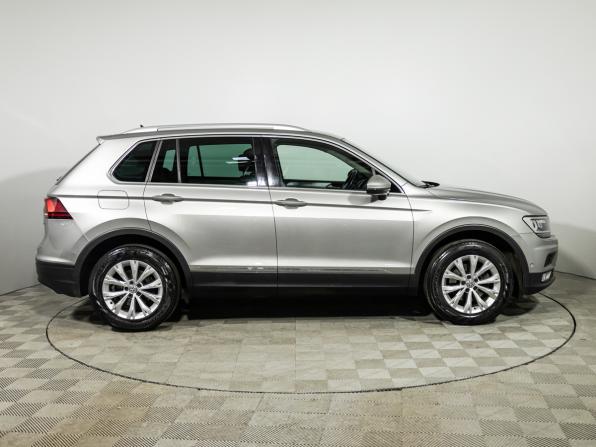 Volkswagen Tiguan II с пробегом 2017 года, цена 2 599 900 рублей, 48297 км, внедорожник, Автокод Объявления