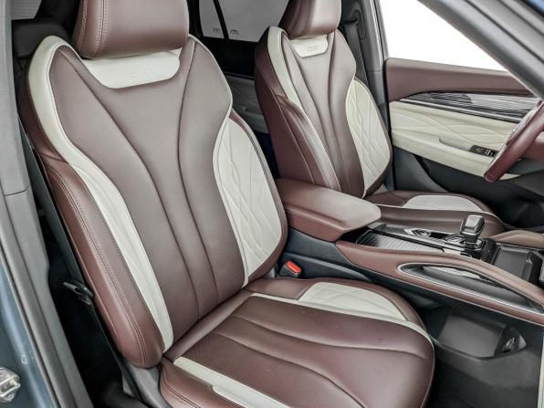 Geely Monjaro I с пробегом 2023 года, цена 3 100 000 рублей, 59132 км, внедорожник, Автокод Объявления