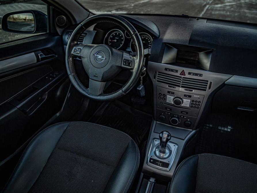 Opel Astra H Рестайлинг Тюмень  - изображение 17