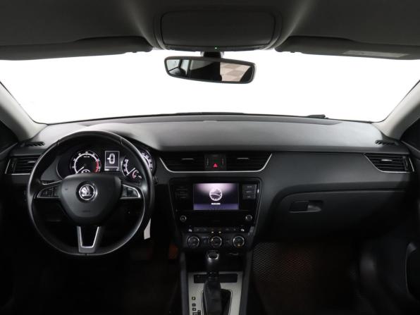 Skoda Octavia III (A7) Рестайлинг с пробегом 2018 года, цена 2 174 000 рублей, 84700 км, лифтбек, Автокод Объявления