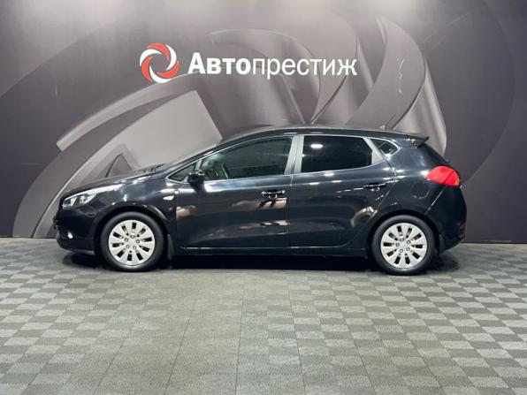 Kia Ceed II с пробегом 2013 года, цена 910 000 рублей, 129965 км, хэтчбек, Автокод Объявления