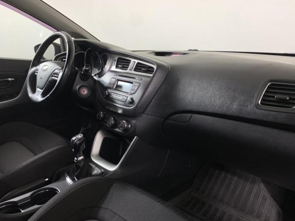 Kia Ceed II с пробегом 2014 года, цена 975 000 рублей, 163148 км, универсал, Автокод Объявления