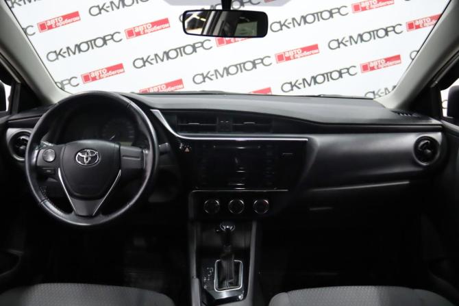 Toyota Corolla XI (E160 E170 E180) Рестайлинг 1 с пробегом 2017 года, цена 1 665 650 рублей, 114700 км, седан, Автокод Объявления