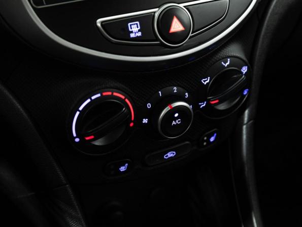 Hyundai Solaris I Рестайлинг с пробегом 2015 года, цена 849 585 рублей, 157418 км, хэтчбек, Автокод Объявления