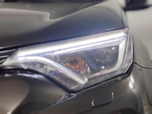 Toyota RAV4 IV (XA40) Рестайлинг с пробегом 2015 года, цена 2 080 000 рублей, 103723 км, внедорожник, Автокод Объявления