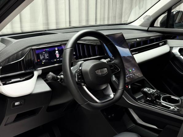 Geely Atlas II с пробегом 2024 года, цена 2 999 000 рублей, 43287 км, внедорожник, Автокод Объявления