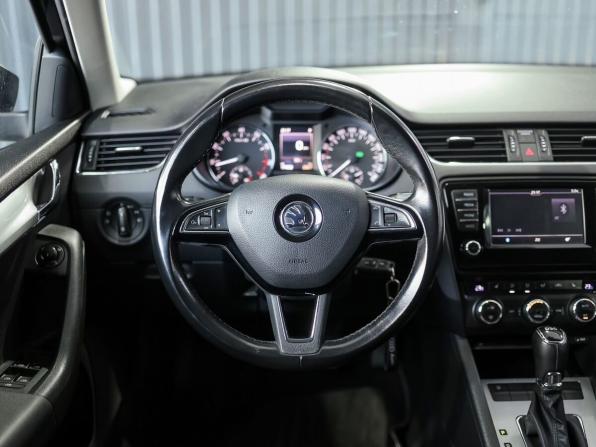 Skoda Octavia III (A7) с пробегом 2015 года, цена 1 569 000 рублей, 174652 км, лифтбек, Автокод Объявления