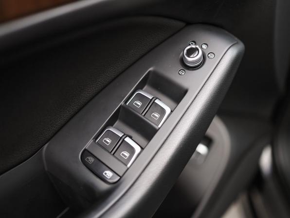 Audi Q5 I (8R) Рестайлинг с пробегом 2014 года, цена 2 099 000 рублей, 137156 км, внедорожник, Автокод Объявления
