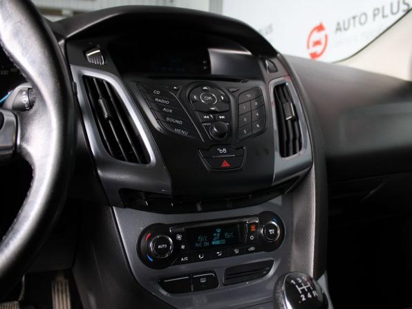Ford Focus III с пробегом 2012 года, цена 720 000 рублей, 228000 км, хэтчбек, Автокод Объявления