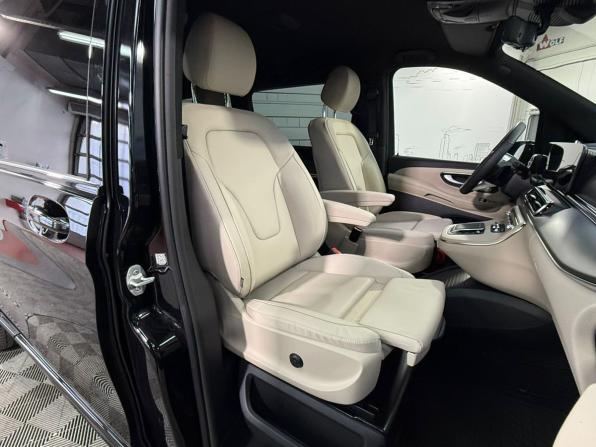 Mercedes-Benz V-Класс III (W447) Рестайлинг 2 с пробегом 2025 года, цена 13 600 000 рублей, 25 км, минивэн, Автокод Объявления