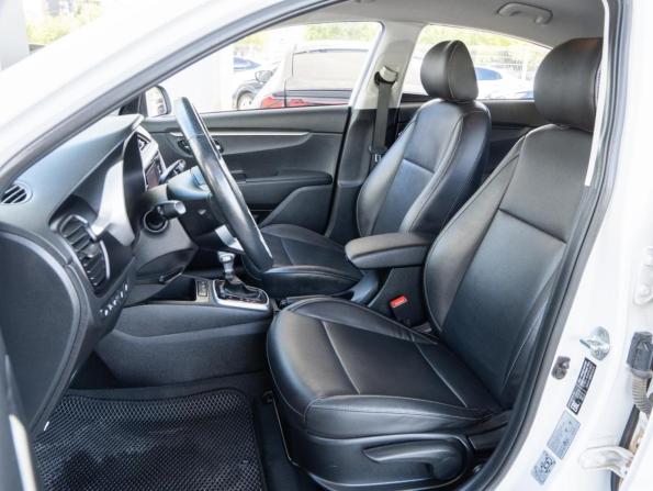 Kia Rio IV Рестайлинг с пробегом 2022 года, цена 1 830 000 рублей, 76030 км, седан, Автокод Объявления