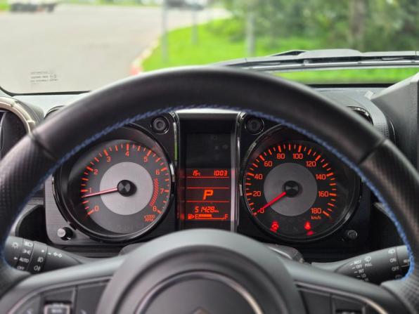 Suzuki Jimny IV с пробегом 2021 года, цена 2 999 000 рублей, 52000 км, внедорожник, Автокод Объявления
