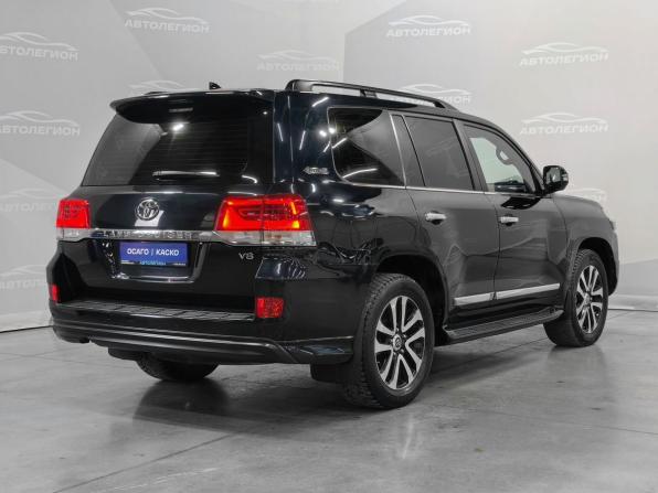 Toyota Land Cruiser 200 Series Рестайлинг 2 с пробегом 2018 года, цена 6 750 000 рублей, 157752 км, внедорожник, Автокод Объявления