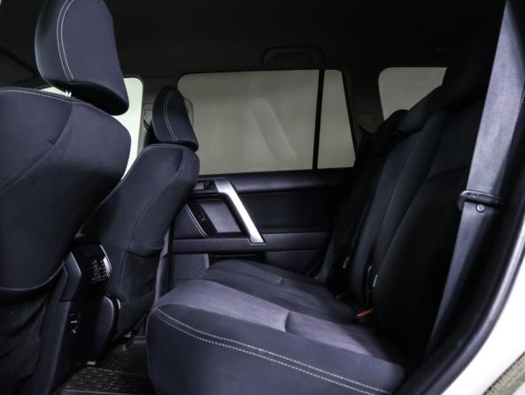 Toyota Land Cruiser Prado 150 Series Рестайлинг 1 с пробегом 2016 года, цена 3 478 000 рублей, 187491 км, внедорожник, Автокод Объявления