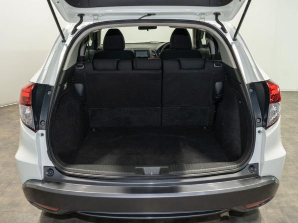 Honda Vezel I с пробегом 2014 года, цена 1 385 000 рублей, 163950 км, внедорожник, Автокод Объявления