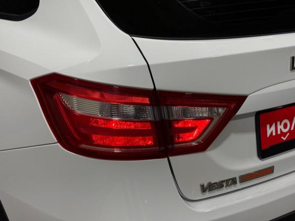 Lada (ВАЗ) Vesta I с пробегом 2022 года, цена 1 399 000 рублей, 62487 км, универсал, Автокод Объявления