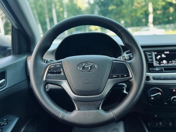 Hyundai Solaris II с пробегом 2018 года, цена 1 150 000 рублей, 92095 км, седан, Автокод Объявления