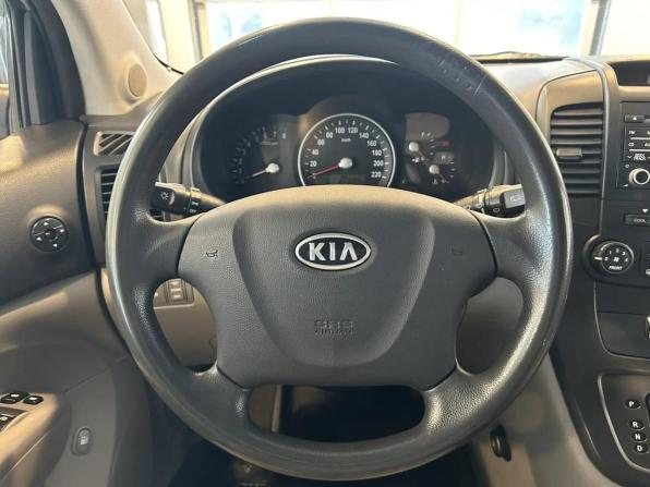 Kia Carnival II с пробегом 2009 года, цена 739 000 рублей, 237283 км, минивэн, Автокод Объявления