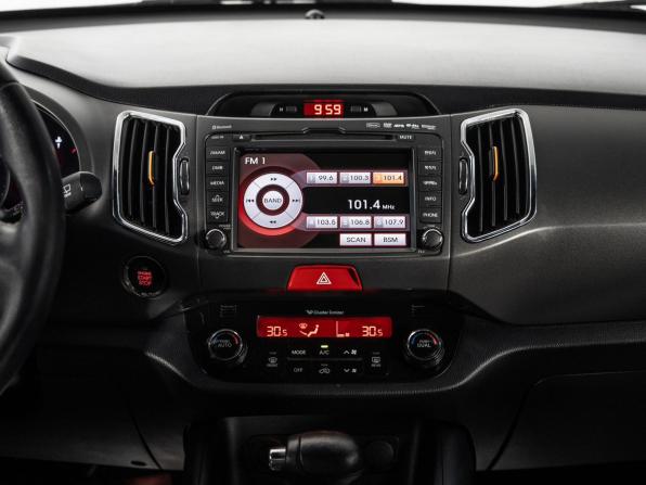 Kia Sportage III с пробегом 2010 года, цена 1 350 000 рублей, 135194 км, внедорожник, Автокод Объявления