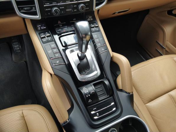 Porsche Cayenne II Рестайлинг (958) с пробегом 2016 года, цена 3 349 000 рублей, 138911 км, внедорожник, Автокод Объявления