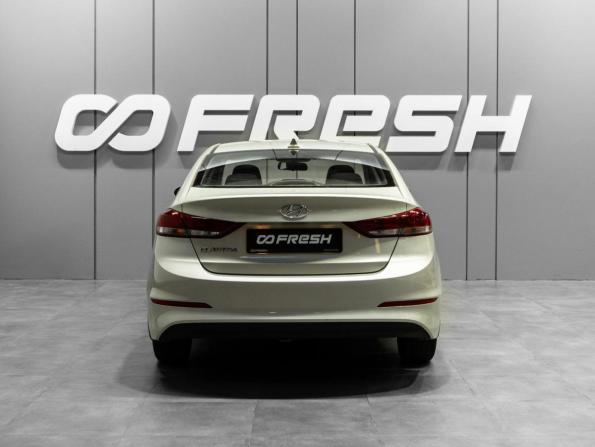 Hyundai Elantra VI (AD) с пробегом 2018 года, цена 1 249 000 рублей, 181290 км, седан, Автокод Объявления