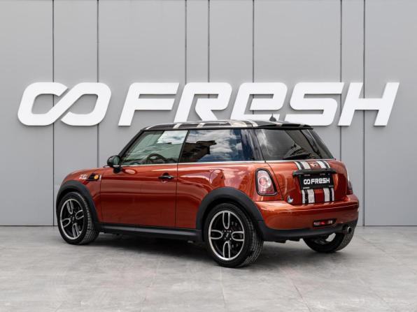 Mini Hatch II (R56) Рестайлинг с пробегом 2010 года, цена 888 000 рублей, 143154 км, хэтчбек, Автокод Объявления
