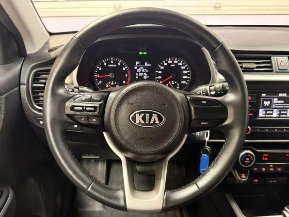 Kia Rio IV Рестайлинг с пробегом 2021 года, цена 2 050 000 рублей, 15000 км, хэтчбек, Автокод Объявления