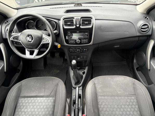 Renault Logan II Рестайлинг с пробегом 2018 года, цена 1 009 000 рублей, 158450 км, седан, Автокод Объявления