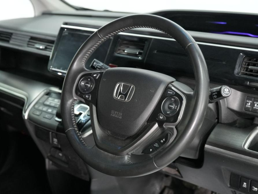 Honda Stepwgn V Рестайлинг Новосибирск  - изображение 16
