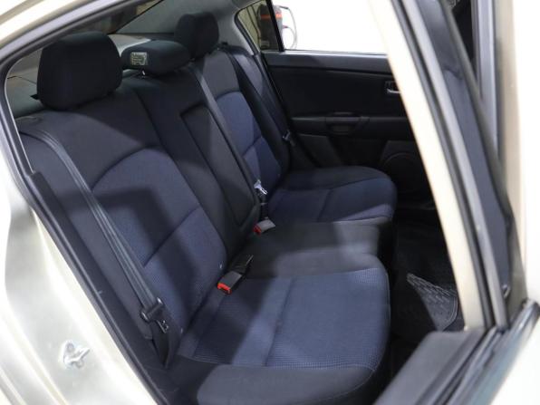 Mazda 3 I (BK) Рестайлинг с пробегом 2006 года, цена 659 000 рублей, 176591 км, седан, Автокод Объявления