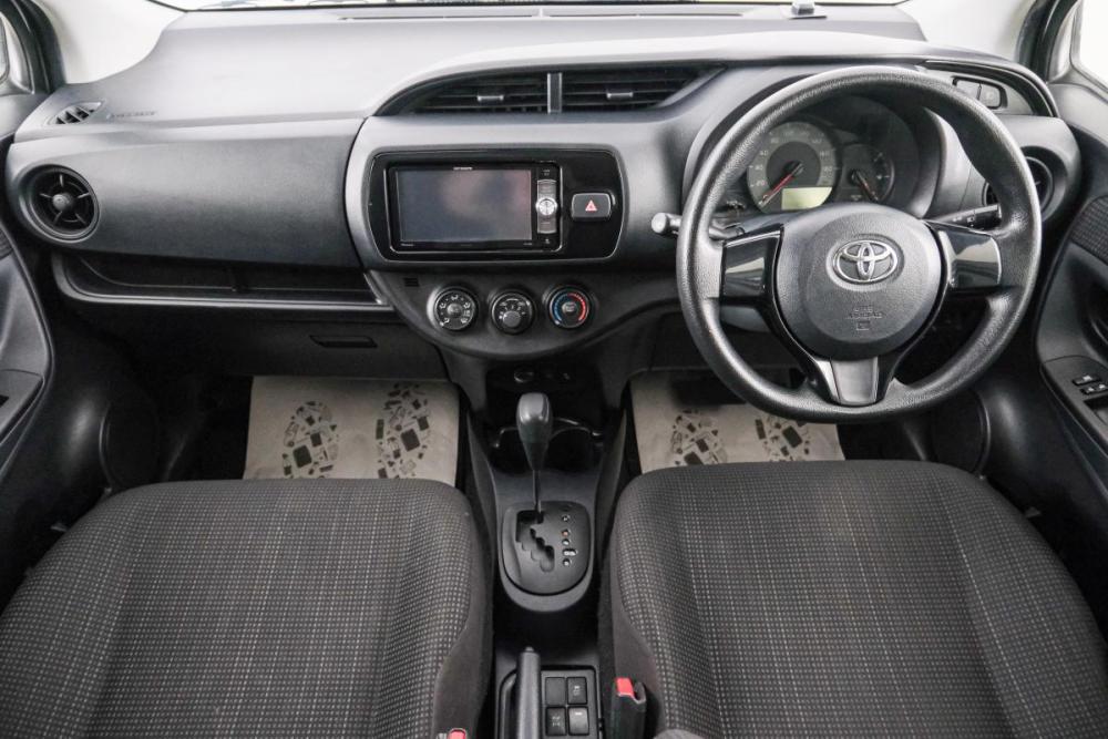 Toyota Vitz III (XP130) Рестайлинг 2 Красноярск  - изображение 11
