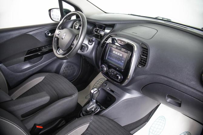 Renault Kaptur I с пробегом 2018 года, цена 1 359 000 рублей, 157000 км, внедорожник, Автокод Объявления