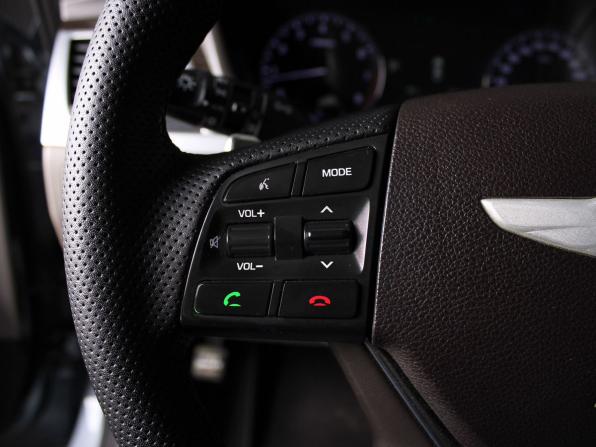 Hyundai Genesis II с пробегом 2015 года, цена 1 599 000 рублей, 164910 км, седан, Автокод Объявления