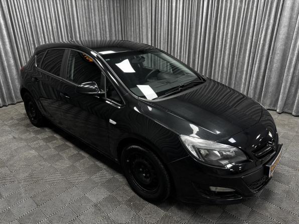 Opel Astra J с пробегом 2012 года, цена 600 000 рублей, 184954 км, хэтчбек, Автокод Объявления