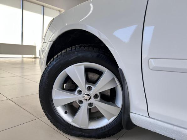 Skoda Octavia II (A5) Рестайлинг с пробегом 2011 года, цена 994 000 рублей, 183444 км, лифтбек, Автокод Объявления