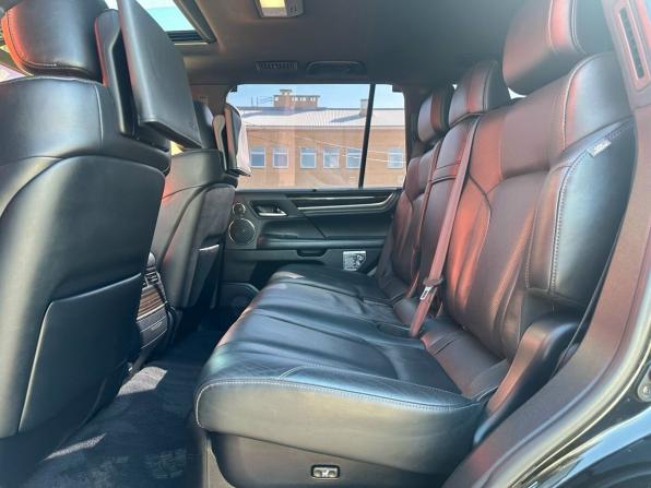 Lexus LX III Рестайлинг 2 с пробегом 2018 года, цена 8 940 000 рублей, 166751 км, внедорожник, Автокод Объявления