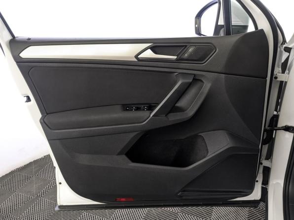 Volkswagen Tiguan II с пробегом 2020 года, цена 2 315 000 рублей, 95974 км, внедорожник, Автокод Объявления
