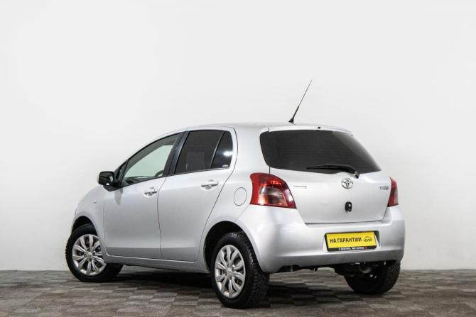 Toyota Yaris II с пробегом 2008 года, цена 599 000 рублей, 241000 км, хэтчбек, Автокод Объявления