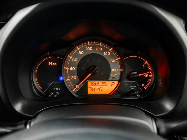 Toyota Vitz III (XP130) Рестайлинг 2 с пробегом 2019 года, цена 1 000 000 рублей, 105400 км, хэтчбек, Автокод Объявления