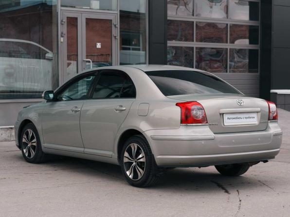 Toyota Avensis II Рестайлинг с пробегом 2006 года, цена 840 000 рублей, 229331 км, седан, Автокод Объявления