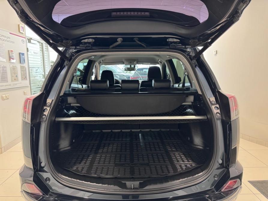 Toyota RAV4 IV (XA40) Рестайлинг Омск  - изображение 9