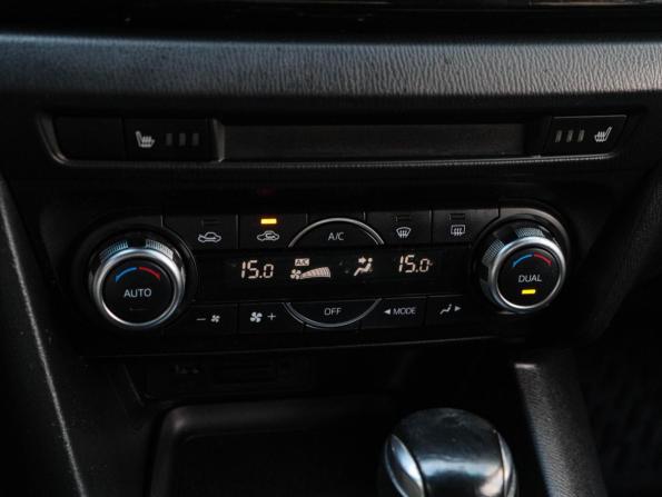 Mazda 3 III (BM) с пробегом 2015 года, цена 1 100 000 рублей, 190000 км, седан, Автокод Объявления