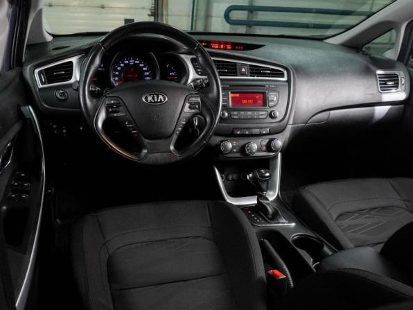Kia Ceed II Рестайлинг с пробегом 2016 года, цена 1 249 030 рублей, 103898 км, хэтчбек, Автокод Объявления