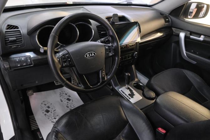 Kia Sorento II с пробегом 2011 года, цена 1 629 000 рублей, 142000 км, внедорожник, Автокод Объявления