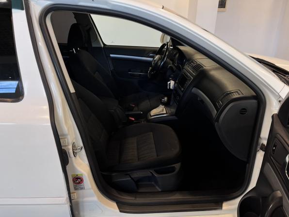 Skoda Octavia II (A5) Рестайлинг с пробегом 2011 года, цена 658 000 рублей, 233478 км, лифтбек, Автокод Объявления