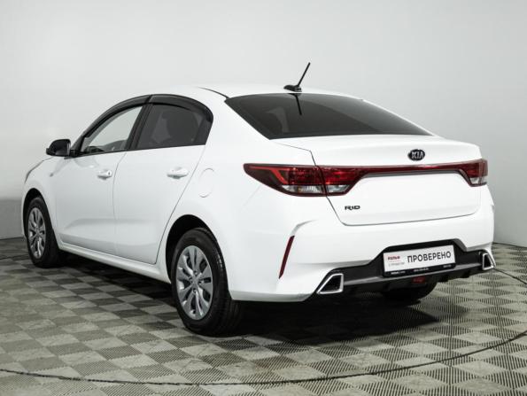 Kia Rio IV Рестайлинг с пробегом 2020 года, цена 1 590 000 рублей, 57440 км, седан, Автокод Объявления