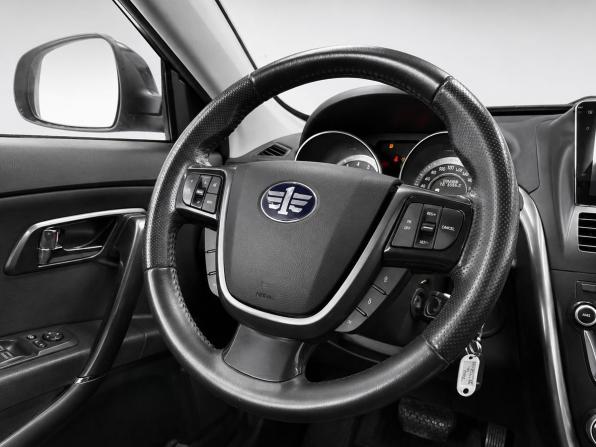 FAW Besturn X80 I Рестайлинг с пробегом 2018 года, цена 949 000 рублей, 135890 км, внедорожник, Автокод Объявления