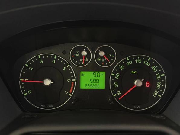 Ford Fusion I Рестайлинг с пробегом 2011 года, цена 609 000 рублей, 239216 км, хэтчбек, Автокод Объявления