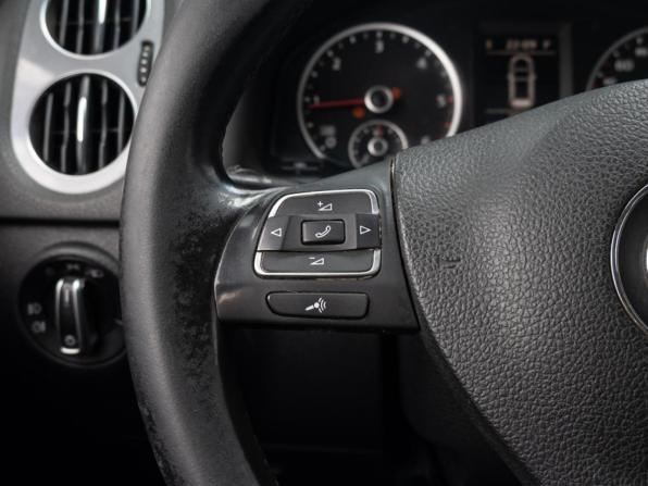 Volkswagen Tiguan I Рестайлинг с пробегом 2012 года, цена 1 210 000 рублей, 338978 км, внедорожник, Автокод Объявления